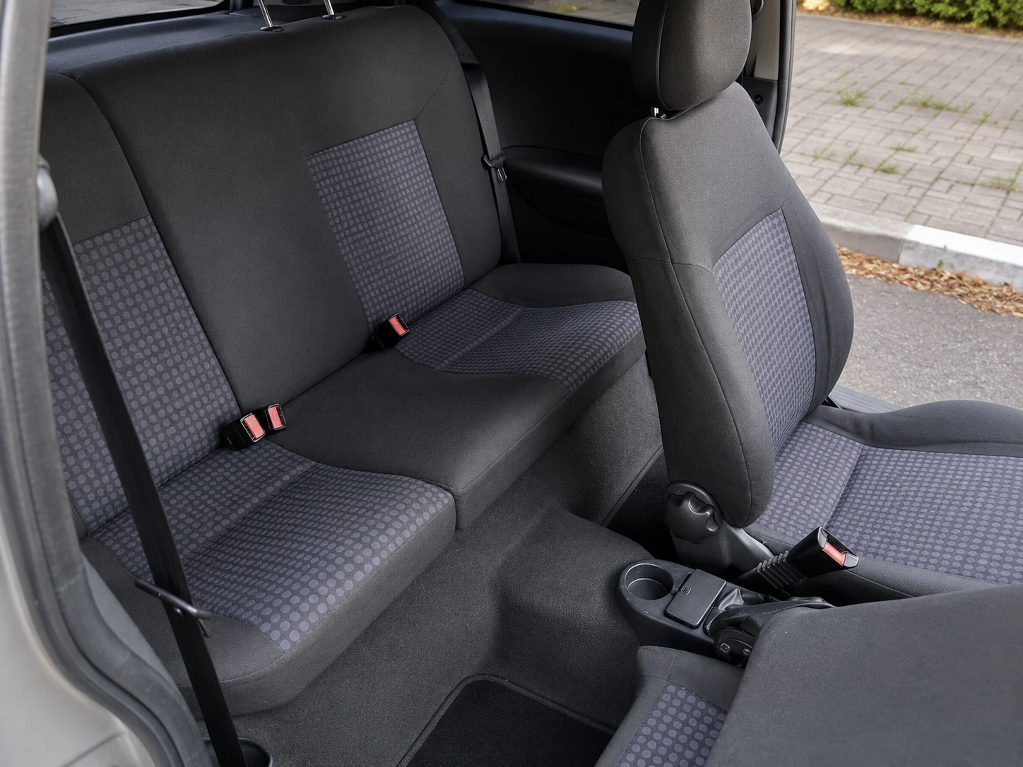 Opel Corsa 1.3 CDTl 2006г, снимка 10 - Автомобили и джипове - 54886722