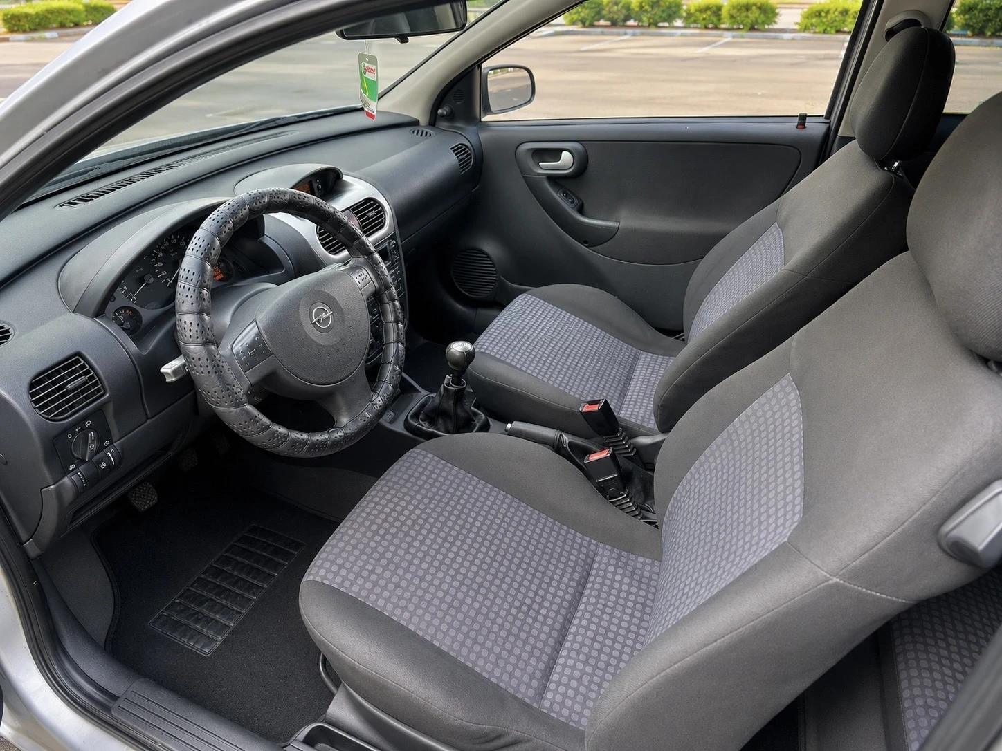 Opel Corsa 1.3 CDTl 2006г, снимка 7 - Автомобили и джипове - 54886722
