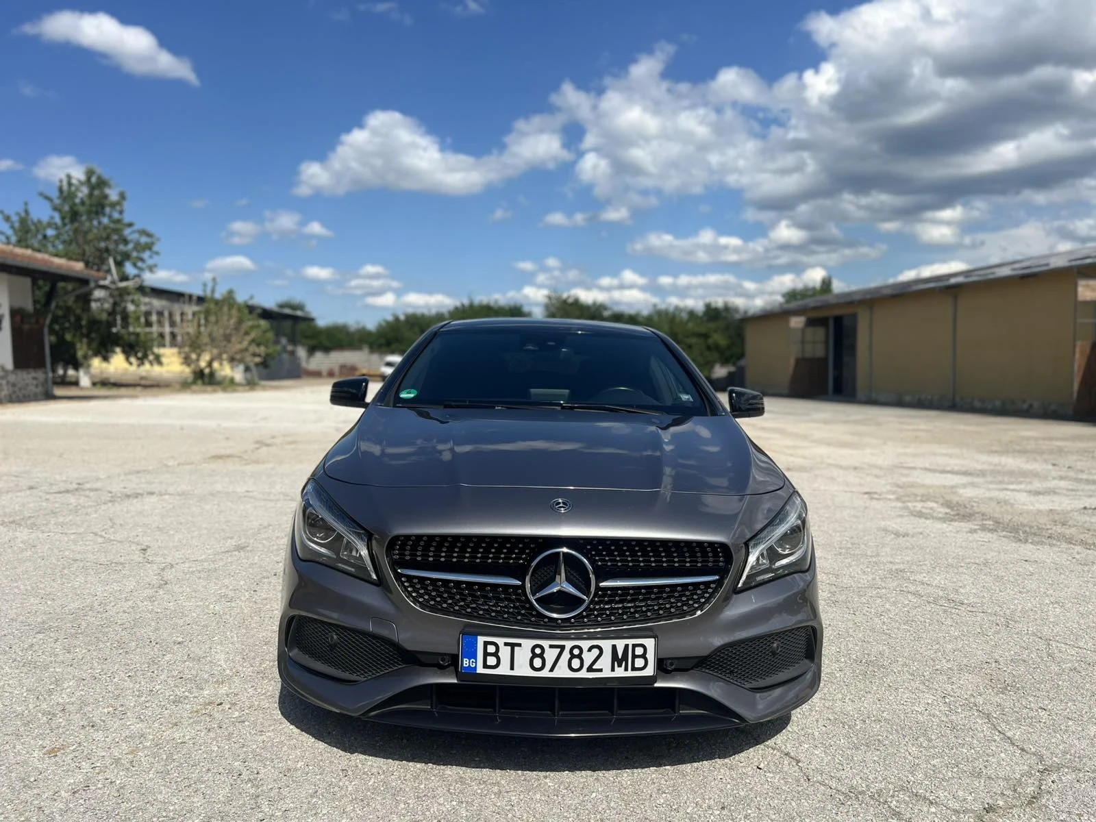 Mercedes-Benz CLA 200 AMG SHOOTING BRAKE