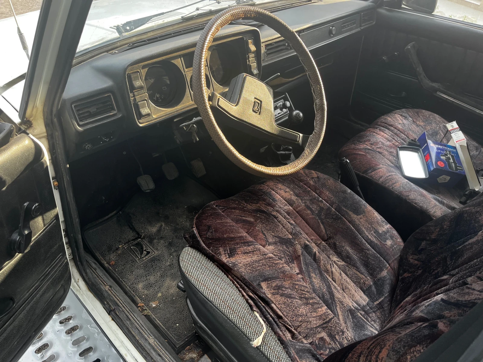 Lada 2105 1300, снимка 2 - Автомобили и джипове - 55878400