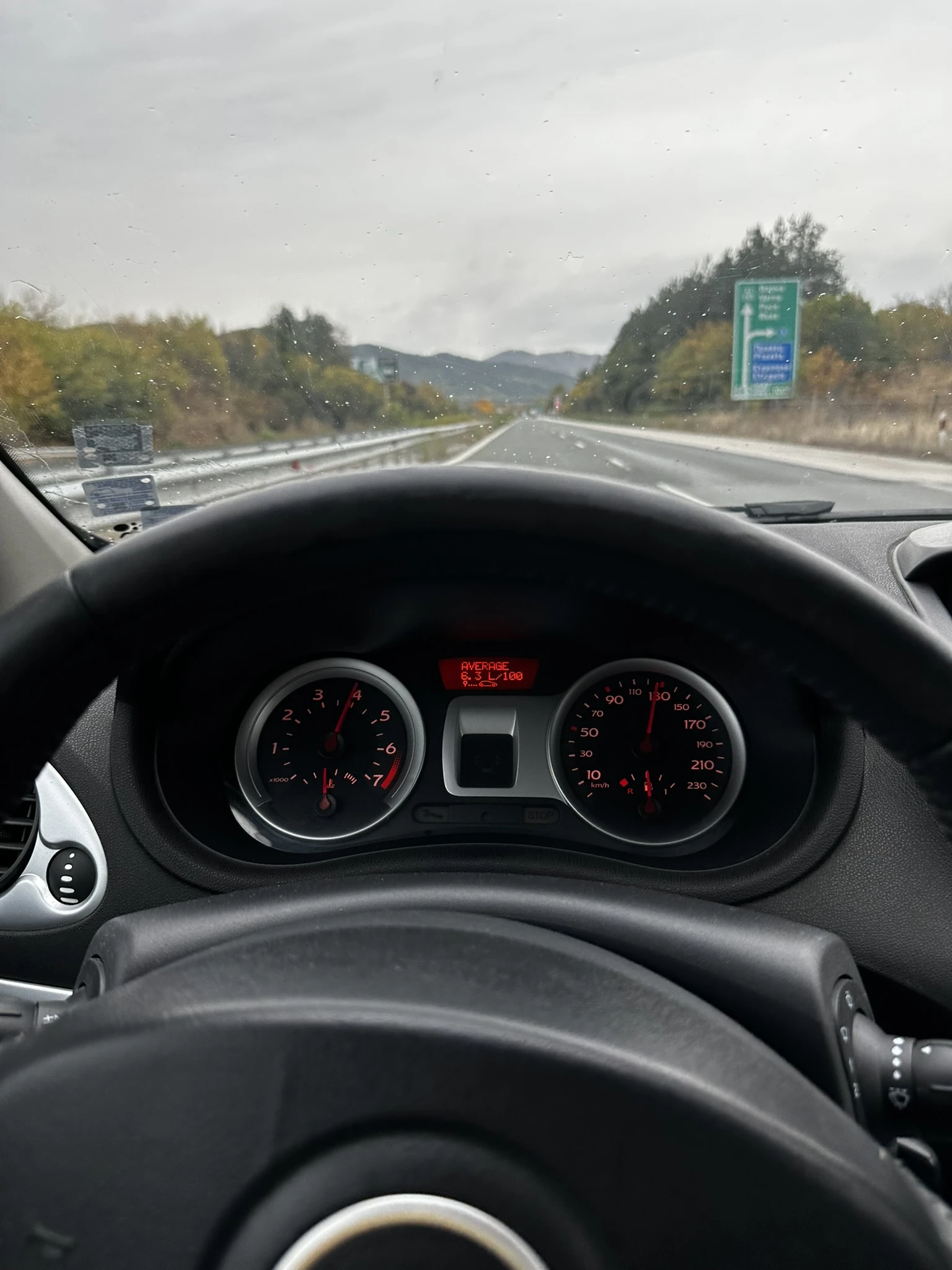 Renault Clio 1.2i, снимка 8 - Автомобили и джипове - 56108167