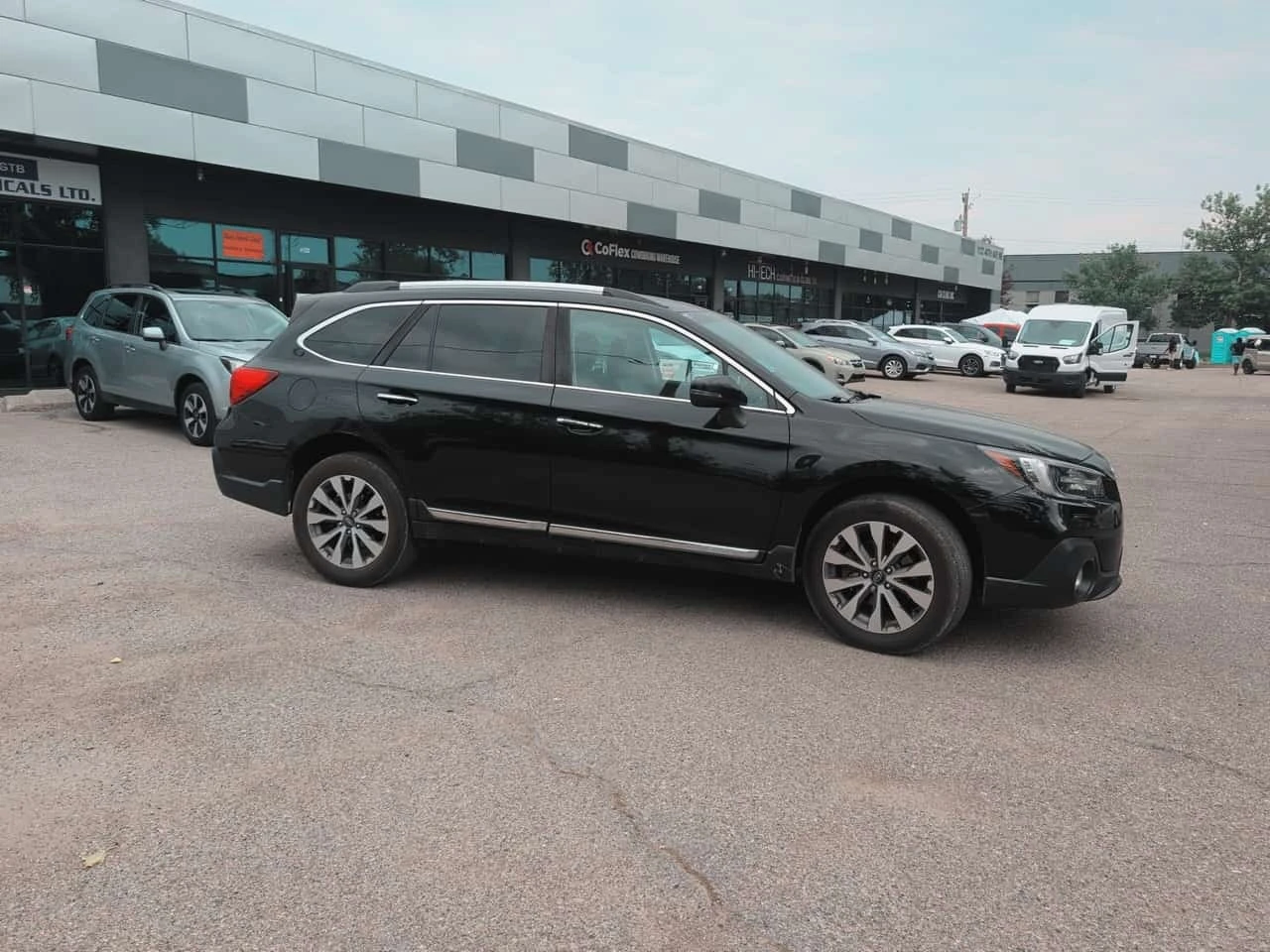 Subaru Outback * Premier * CARFAX * АВТОКРЕДИТ* , снимка 3 - Автомобили и джипове - 56182584