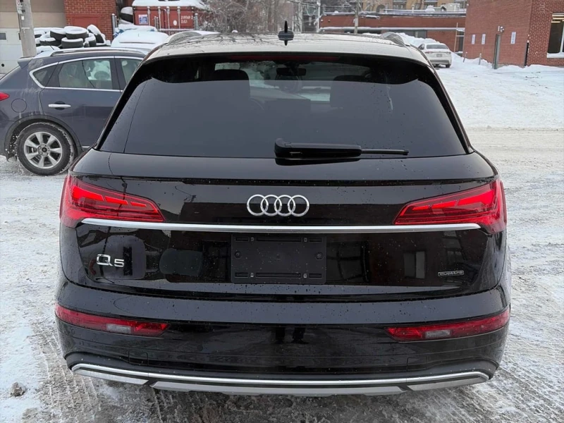 Audi Q5 TFSI* Komfort * Keyless* Navi* Pano* 360* Quattro, снимка 5 - Автомобили и джипове - 53344939