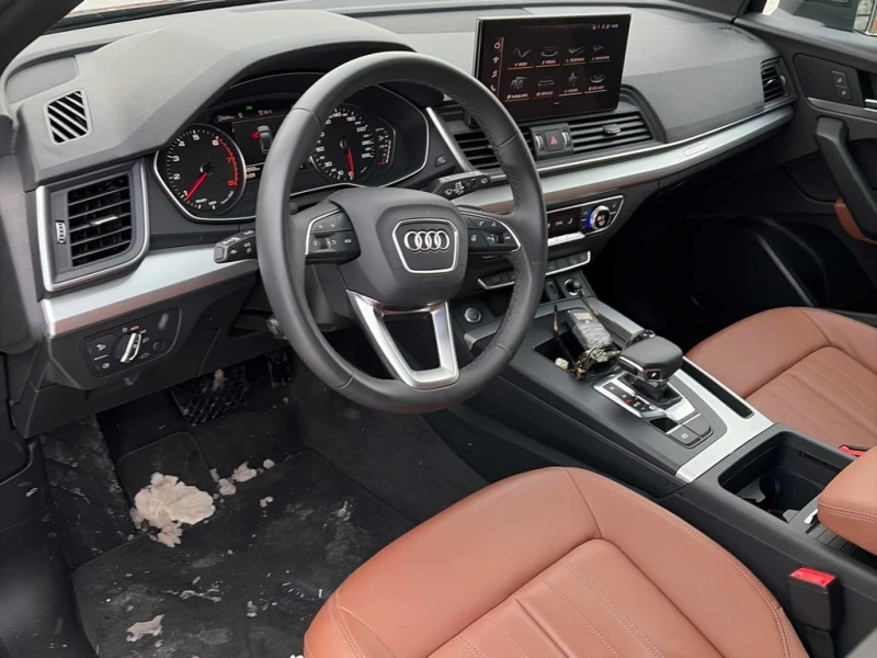 Audi Q5 TFSI* Komfort * Keyless* Navi* Pano* 360* Quattro, снимка 6 - Автомобили и джипове - 53344939