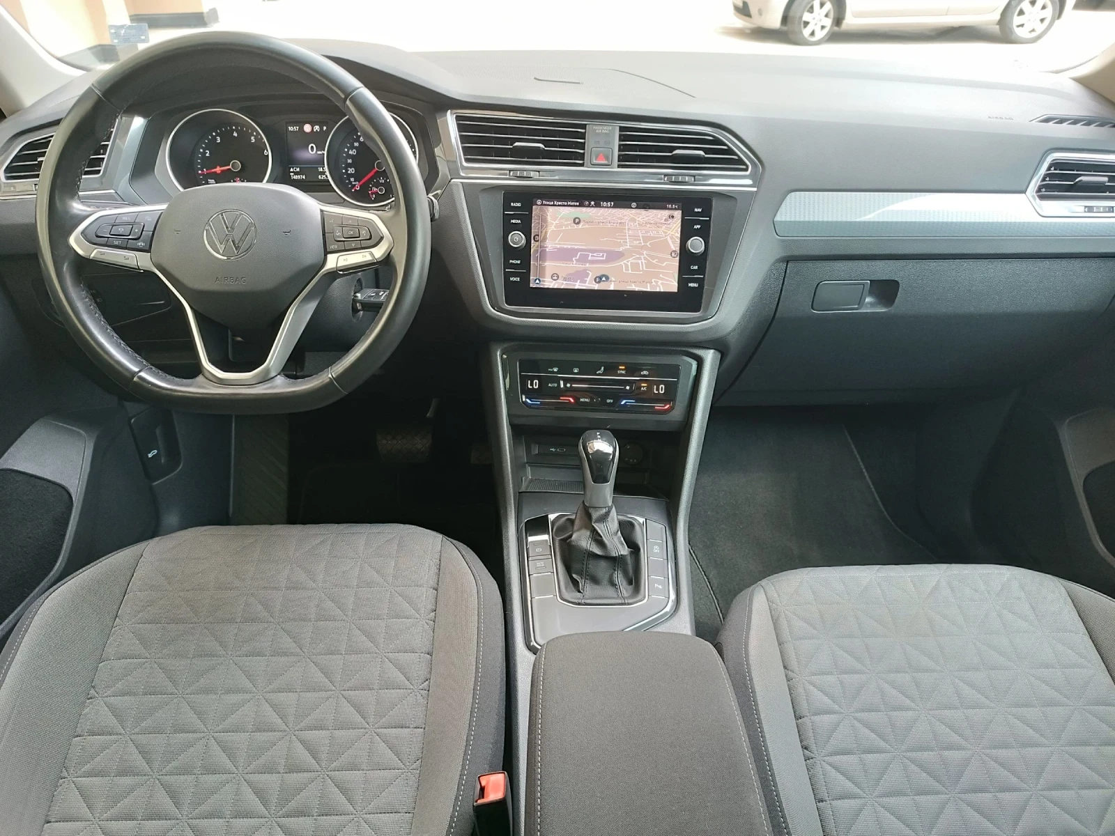 VW Tiguan Facelift, Distronic, История, Обслужен - изображение 9