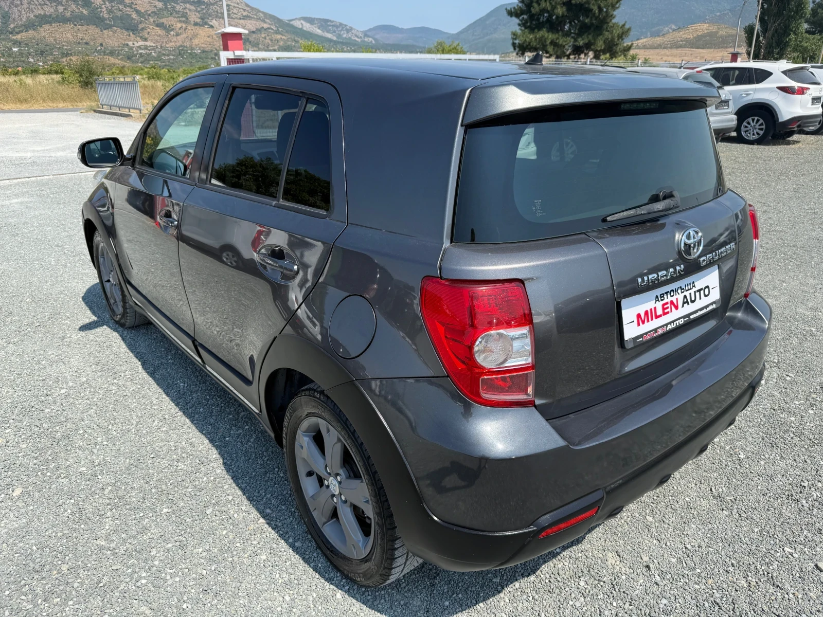 Toyota Urban Cruiser (KATO НОВА), снимка 8 - Автомобили и джипове - 52560782