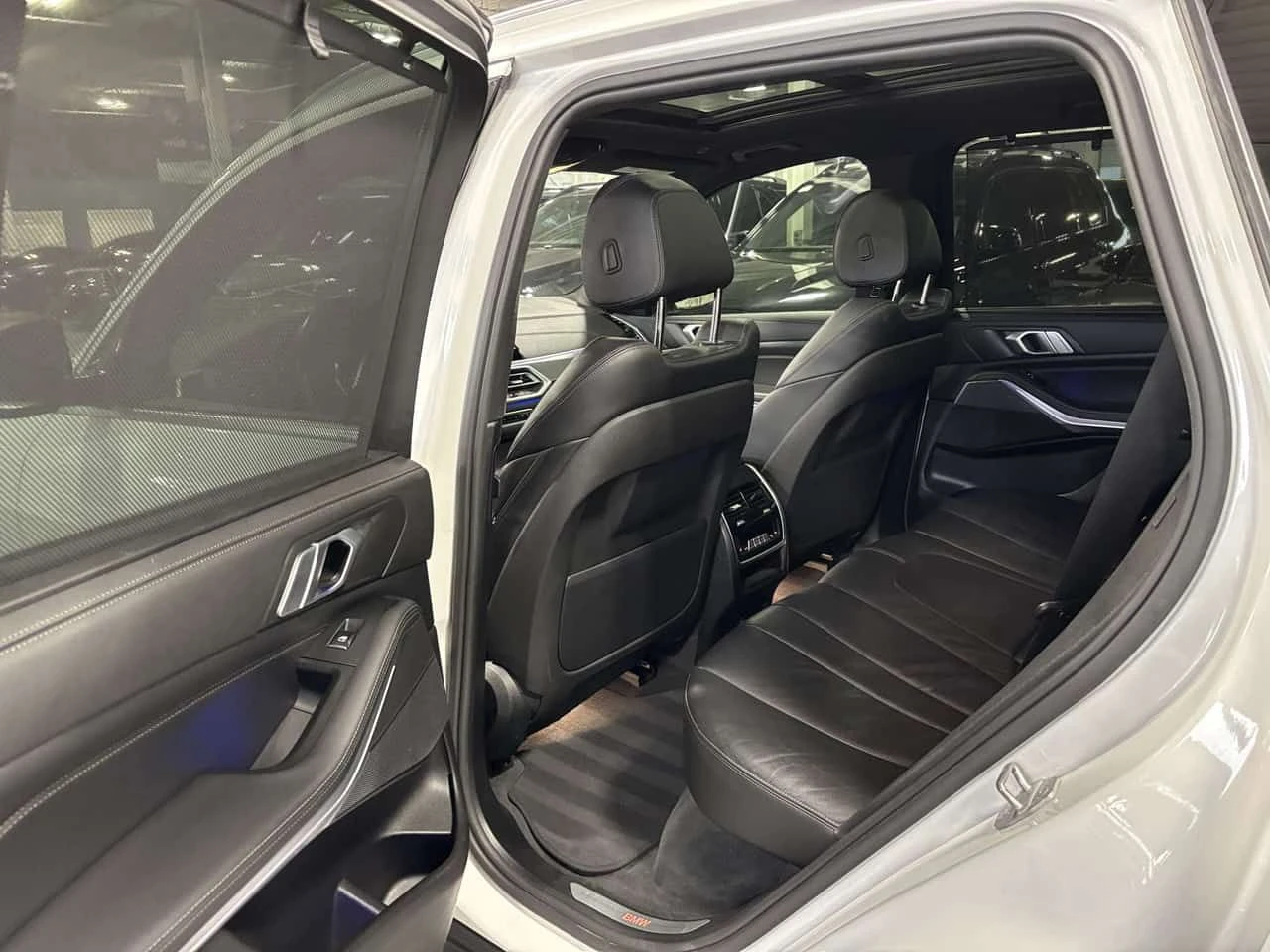 BMW X5 * xDrive40i * AWD| NAV| HUD| AMBIENT| PANOROOF| LE, снимка 12 - Автомобили и джипове - 54357925