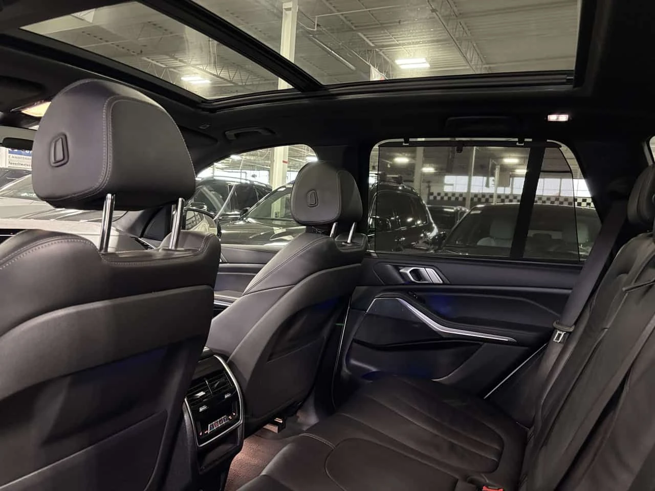 BMW X5 * xDrive40i * AWD| NAV| HUD| AMBIENT| PANOROOF| LE, снимка 13 - Автомобили и джипове - 54357925