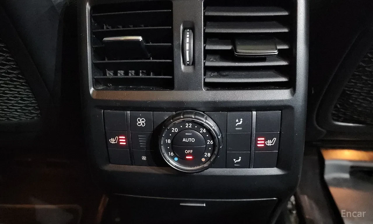 Mercedes-Benz GLS 500, снимка 12 - Автомобили и джипове - 54573601