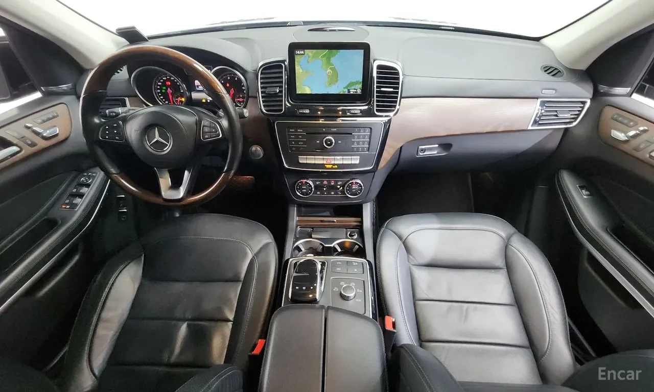 Mercedes-Benz GLS 500, снимка 8 - Автомобили и джипове - 54573601
