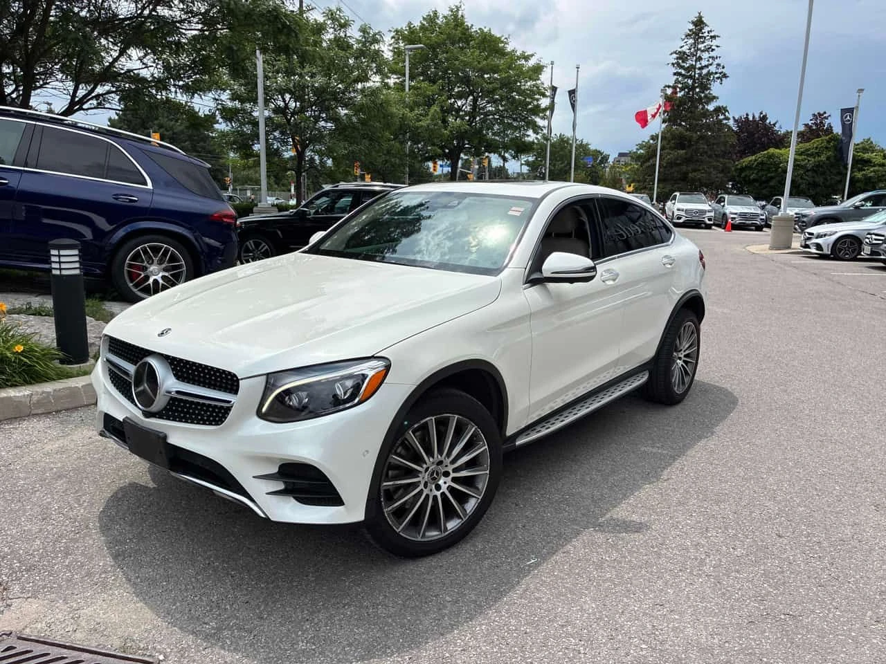 Mercedes-Benz GLC 300 * CARFAX * ОПЦИЯ ЗА ФИНАНСИРАНЕ , снимка 15 - Автомобили и джипове - 55254953