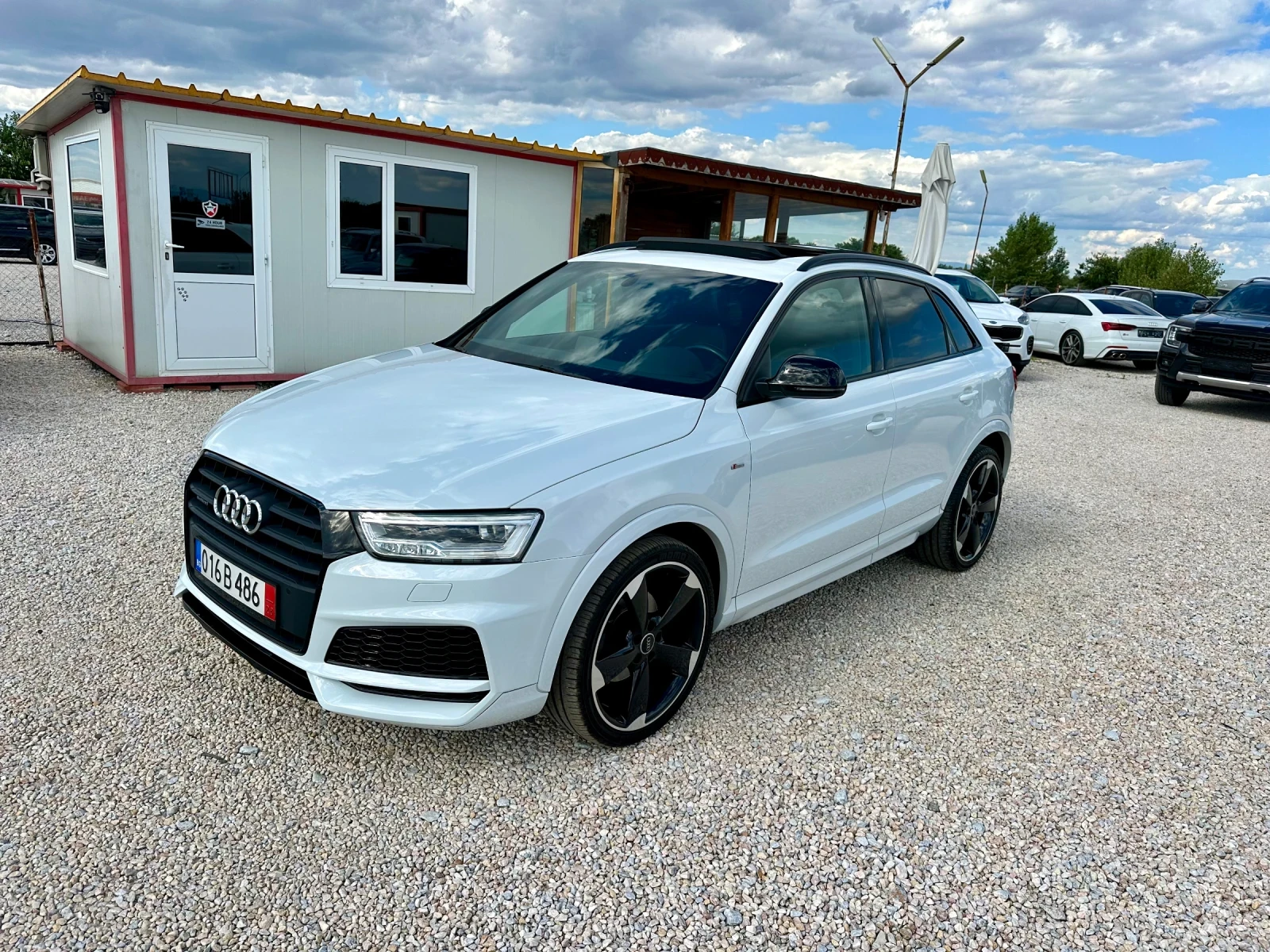 Audi Q3 2.0tdi 184кс 3х S-LINE LED PANORAMA