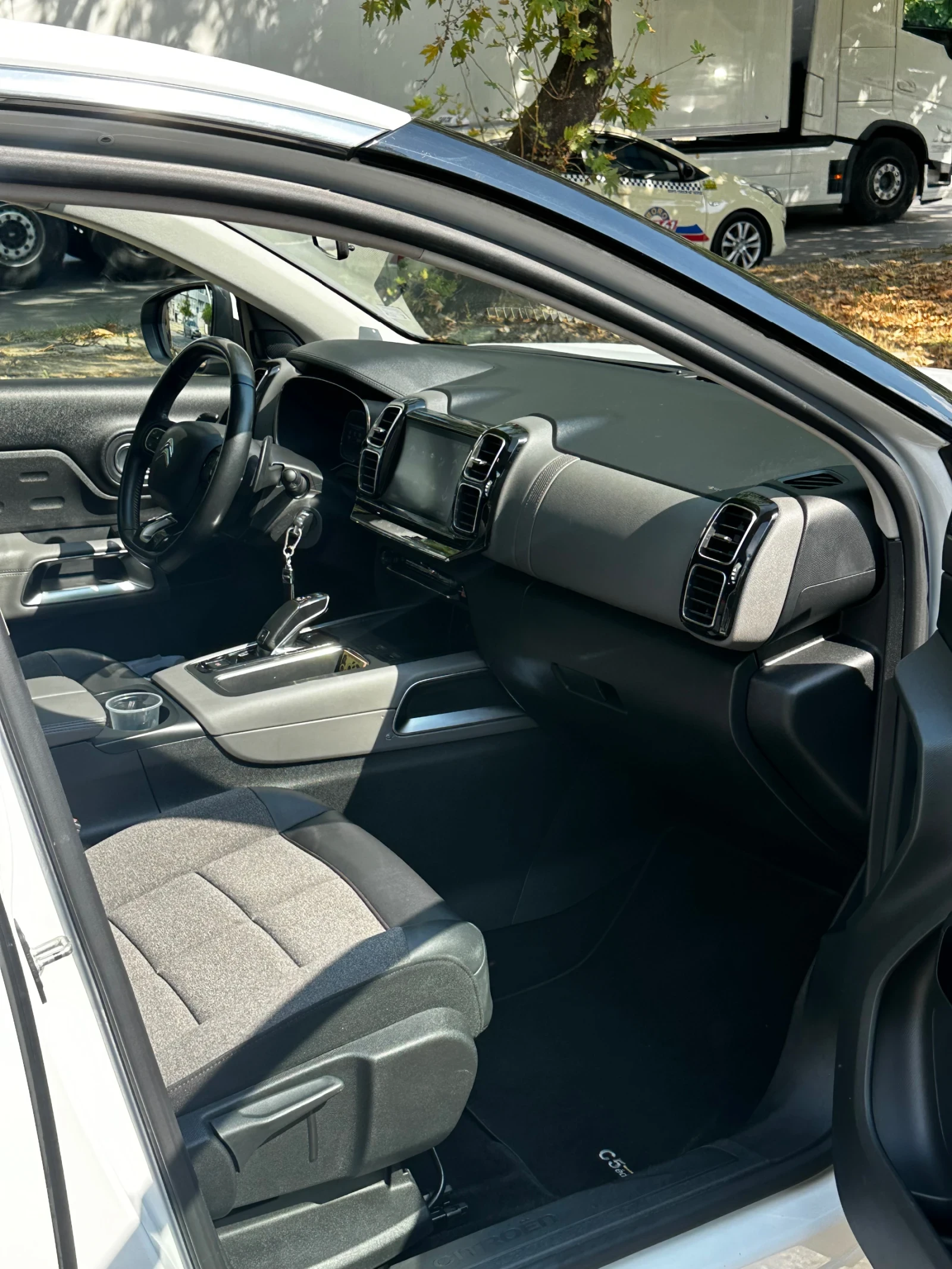 Citroen C5 Aircross, снимка 9 - Автомобили и джипове - 55708341