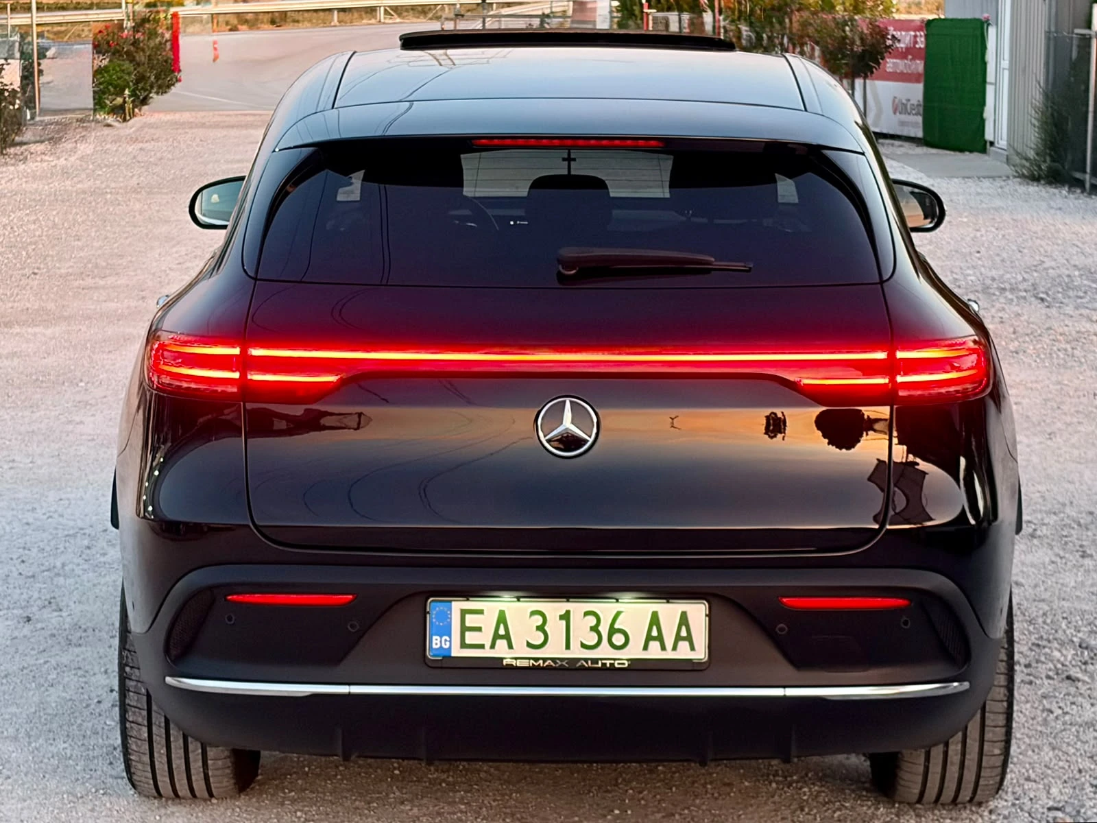 Mercedes-Benz EQC 4MATIC, снимка 6 - Автомобили и джипове - 56341379