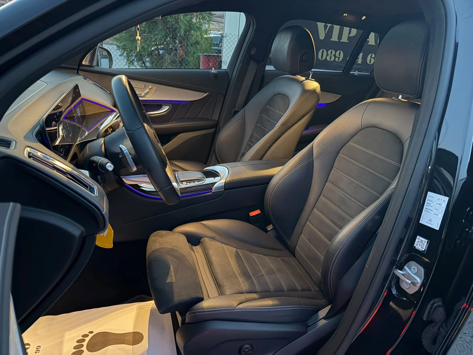 Mercedes-Benz EQC 4MATIC, снимка 12 - Автомобили и джипове - 56341379