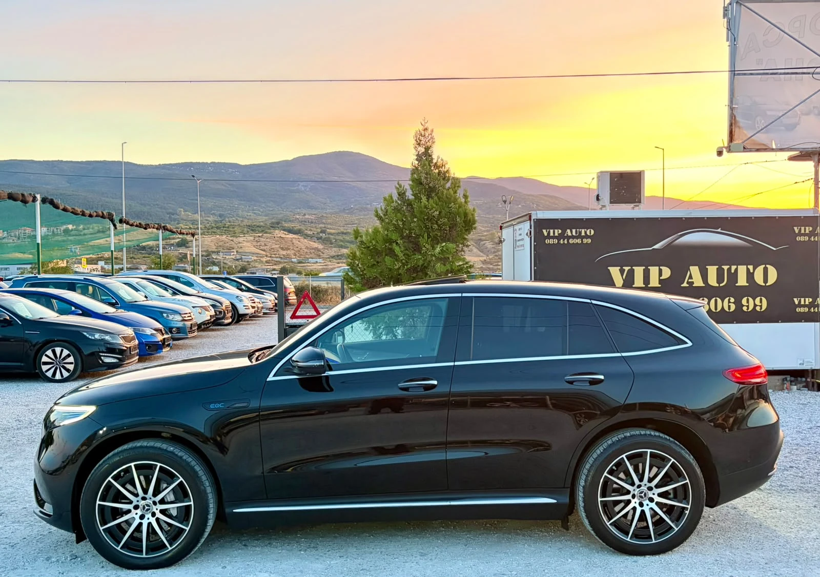 Mercedes-Benz EQC 4MATIC, снимка 5 - Автомобили и джипове - 56341379