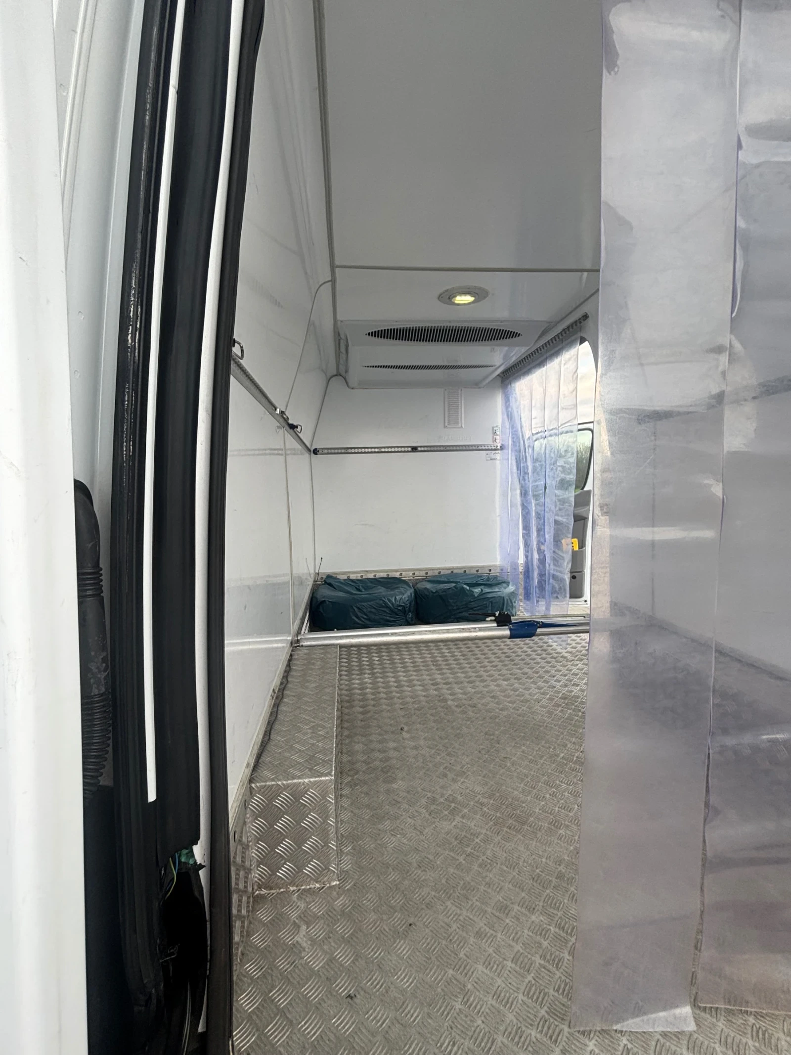 Mercedes-Benz 313, снимка 12 - Бусове и автобуси - 54044276