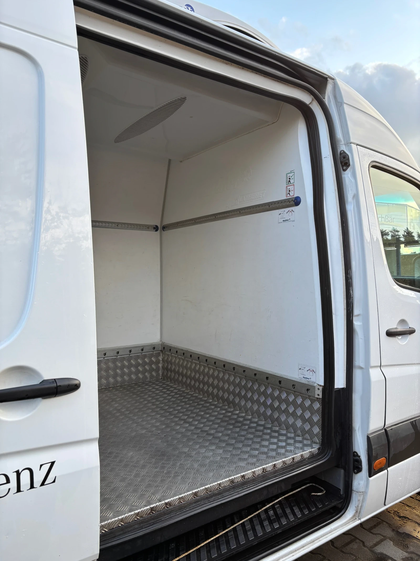 Mercedes-Benz 313, снимка 7 - Бусове и автобуси - 54044276