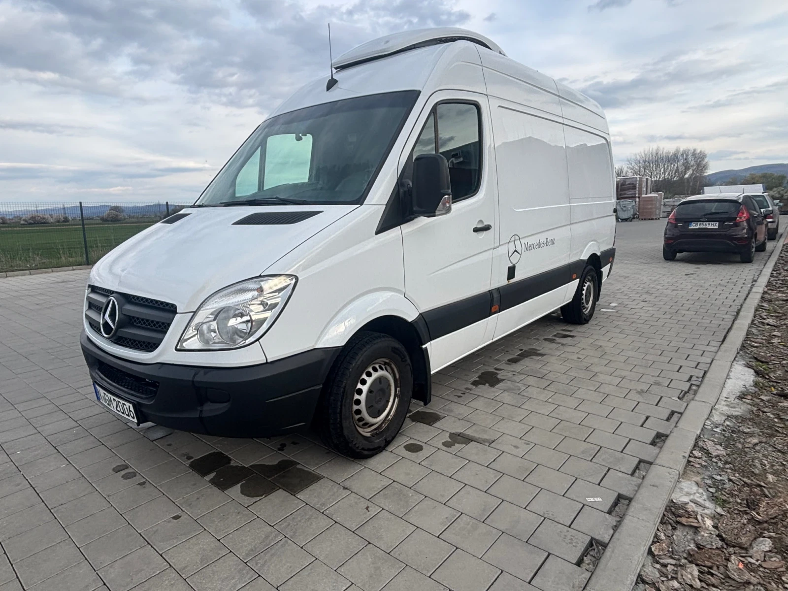 Mercedes-Benz 313, снимка 2 - Бусове и автобуси - 54044276