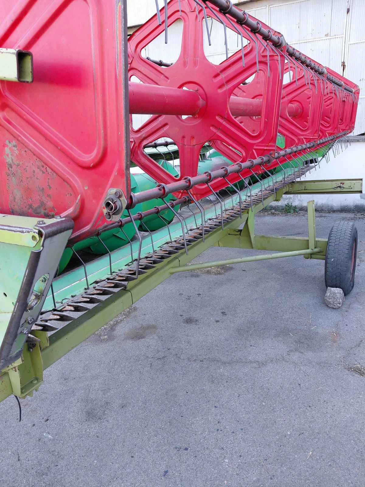 Комбайн Claas 204, снимка 9 - Селскостопанска техника - 54230695