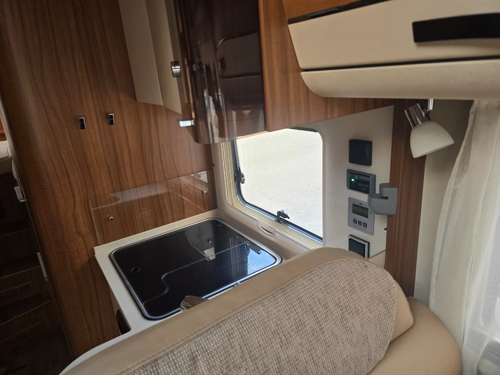 Кемпер HYMER / ERIBA B678 20 000km Автоматик AMPLO - изображение 8