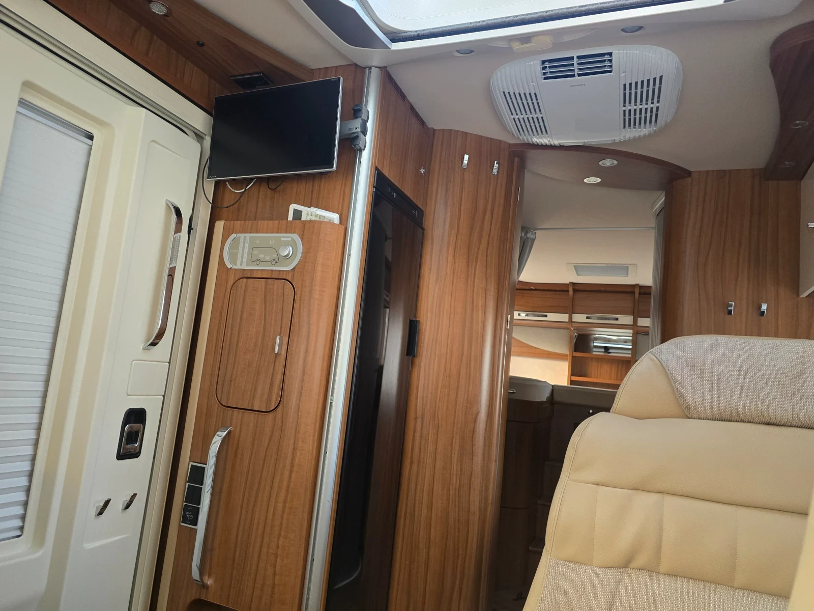 Кемпер HYMER / ERIBA B678 20 000km Автоматик AMPLO - изображение 10