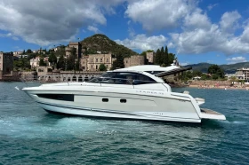 ����� �� �������� �� ������� ���� Jeanneau Leader 36
