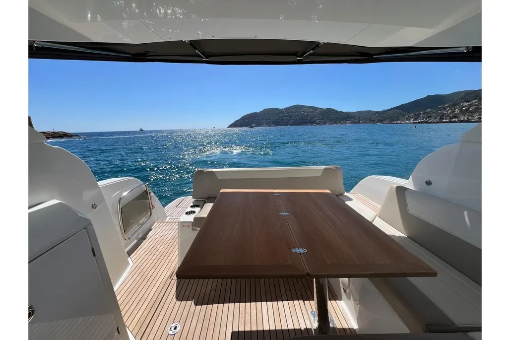Моторна яхта Jeanneau Leader 36, снимка 9 - Воден транспорт - 55486298