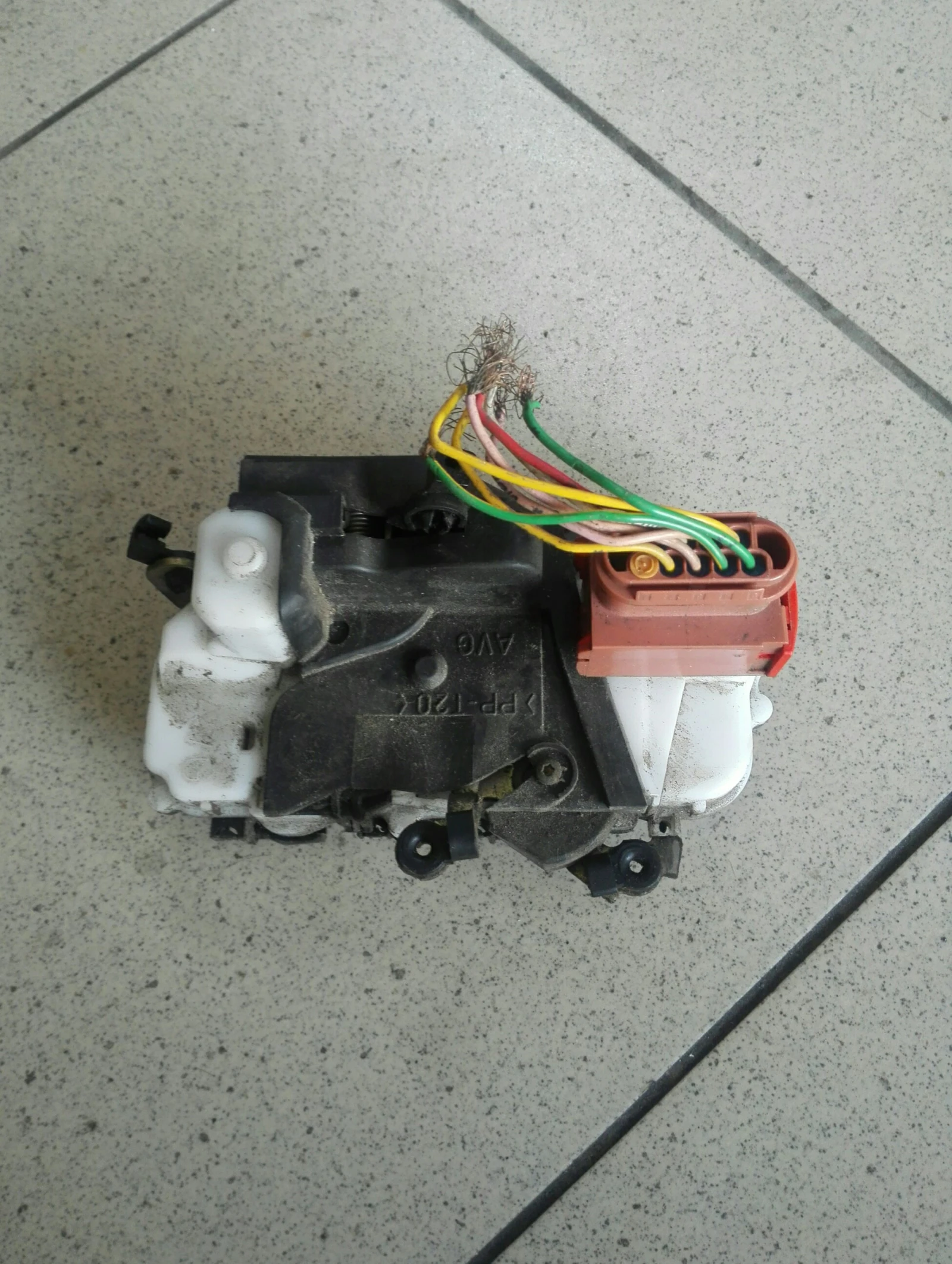 ����� ����� ������ ���� ���� 607 (4) | Mobile.bg � ����������� 1