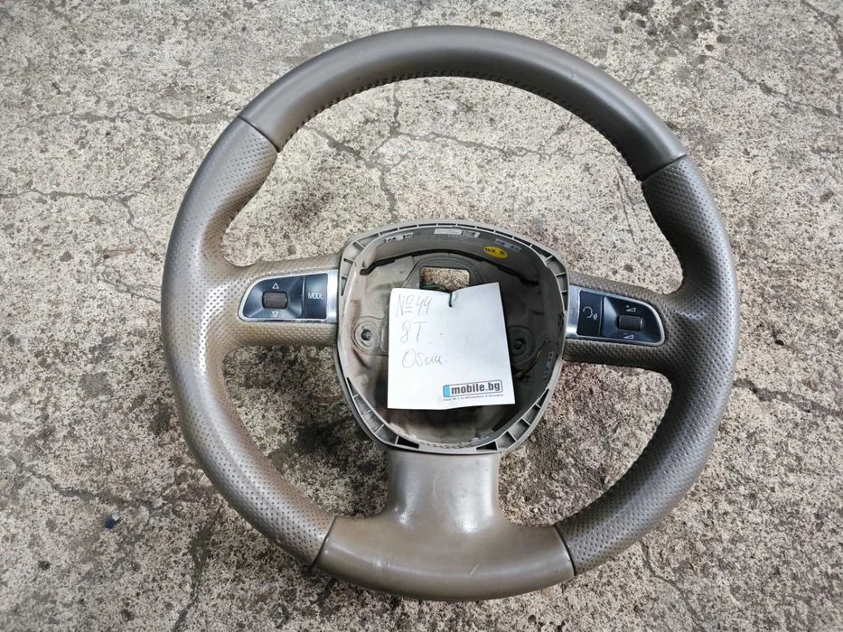 Продавам мулти волан с Airbag за Audi A4 A5 A6 4f A8 Q7 Ауди Н44