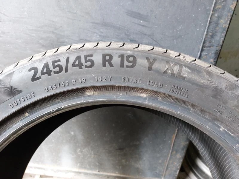 Гуми Летни 245/45R19, снимка 9 - Гуми и джанти - 36802747