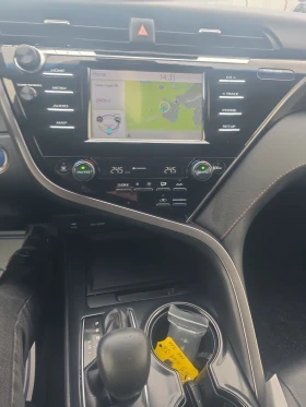 Toyota Camry 2.5.Hibrid feisa koja.navi, снимка 17