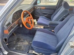 Mercedes-Benz 126-260, снимка 6