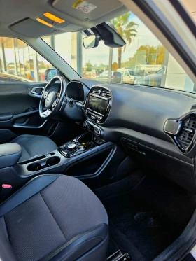 Kia Soul 64 kWh, снимка 2