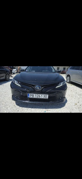 ����� �� �������� �� Toyota Camry 2.5.Hibrid feisa koja.navi