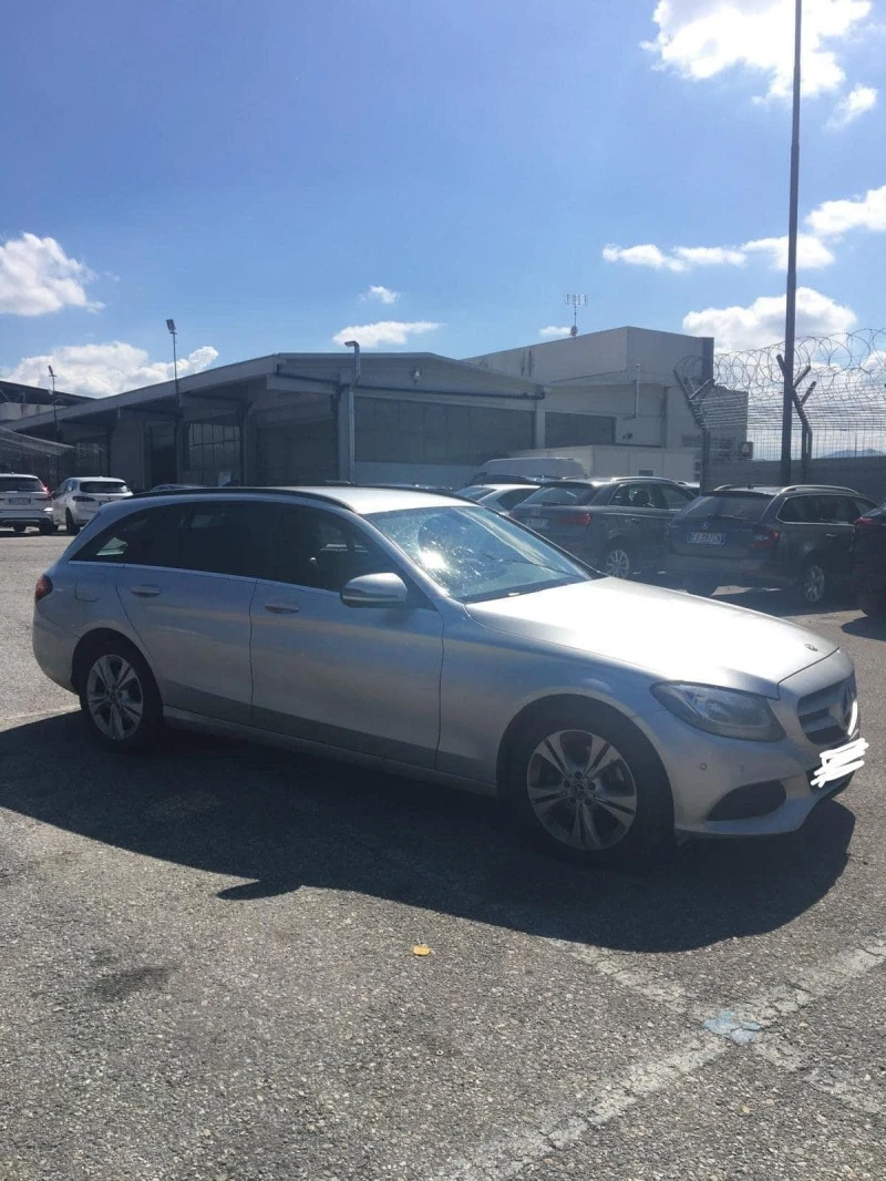 Mercedes-Benz E 220, снимка 1 - Автомобили и джипове - 48583577