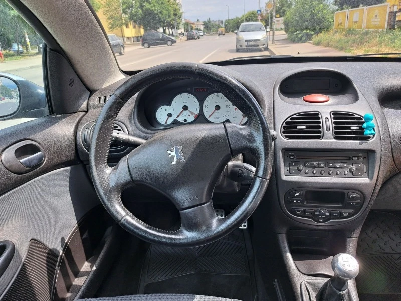 Peugeot 206 CC, снимка 4 - Автомобили и джипове - 47726281