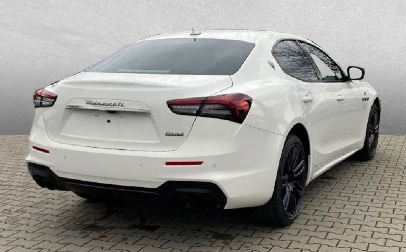 Maserati Ghibli GT Hybrid = Nerissimo= Гаранция, снимка 2 - Автомобили и джипове - 47763262