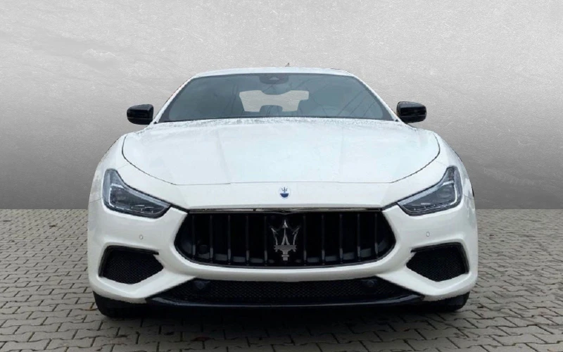 Maserati Ghibli GT Hybrid = Nerissimo= Гаранция, снимка 1 - Автомобили и джипове - 47763262