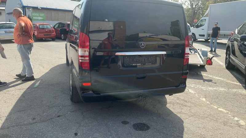 Mercedes-Benz Viano 2.2, снимка 10 - Автомобили и джипове - 48107427