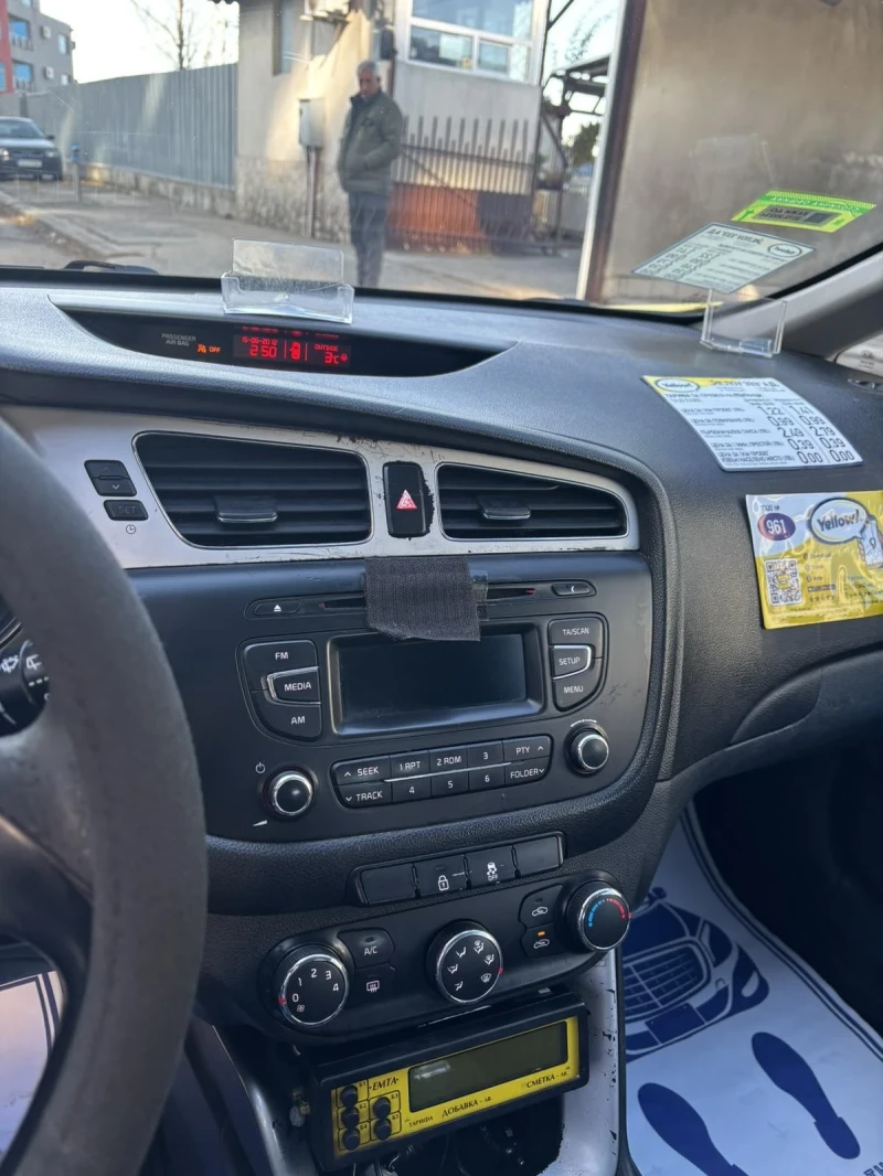 Kia Ceed 1, 4 100кс Газ , снимка 9 - Автомобили и джипове - 48112660