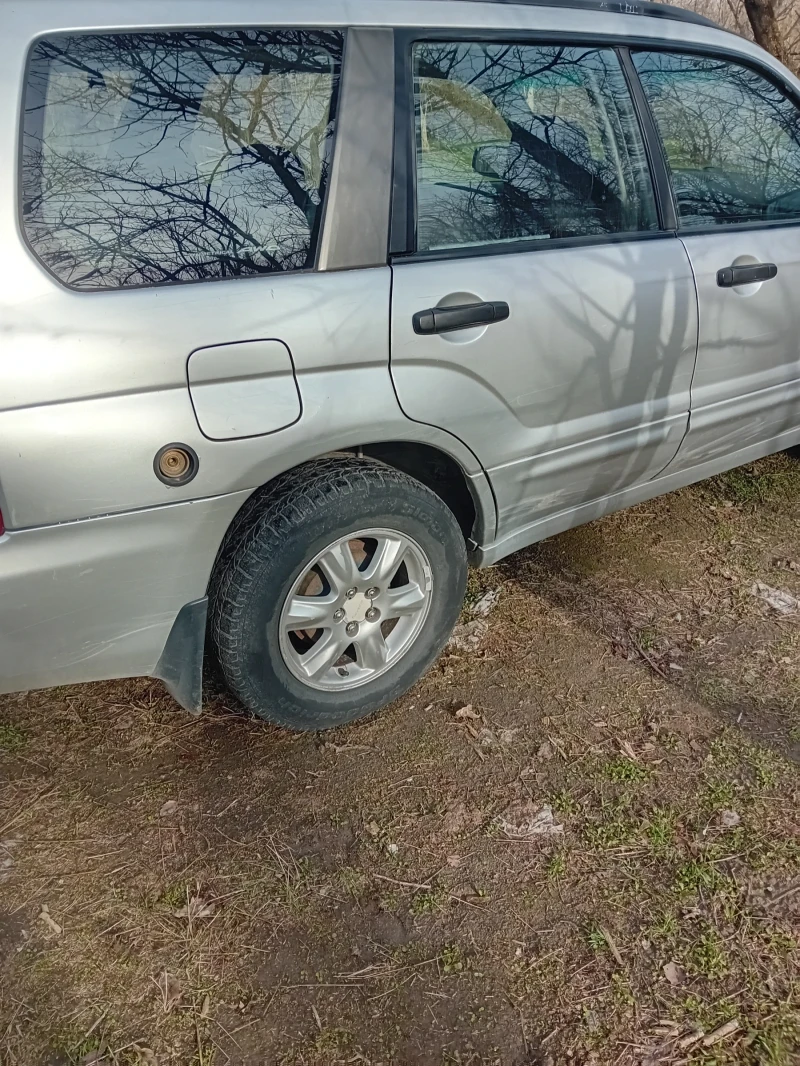 Subaru Forester, снимка 4 - Автомобили и джипове - 48665515