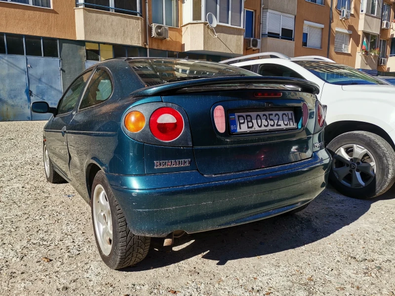 Renault Megane Coutch, снимка 2 - Автомобили и джипове - 52428433