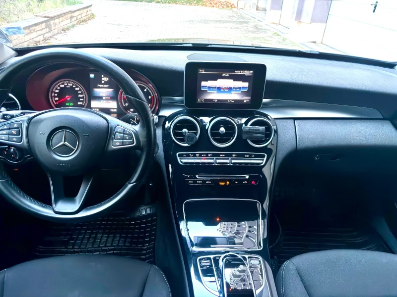 Mercedes-Benz C 180 1, 6 CDI, снимка 11 - Автомобили и джипове - 52526172