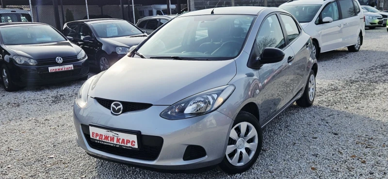 Mazda 2 1.4i* 2009г, снимка 3 - Автомобили и джипове - 52633273