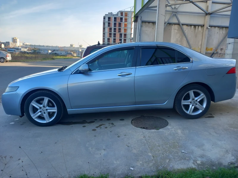Honda Accord 2.2 i-CTDi, снимка 8 - Автомобили и джипове - 52806750