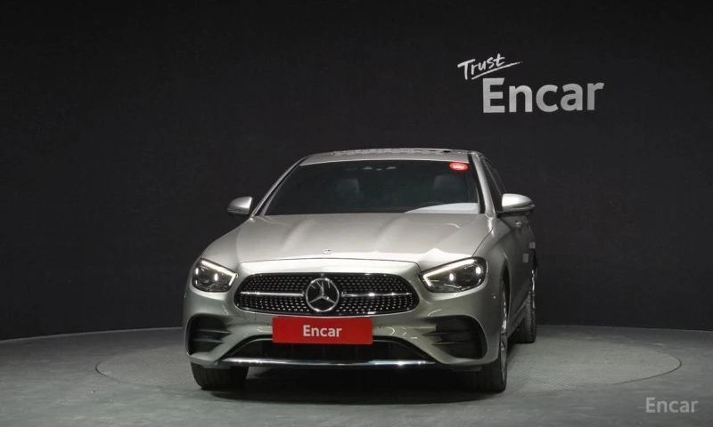 Mercedes-Benz E 220, снимка 3 - Автомобили и джипове - 53352894