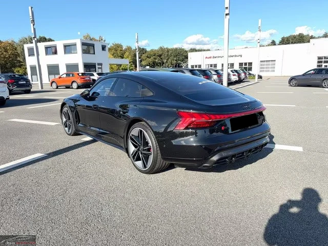 Audi E-Tron GT RS/598HP/MATRIX/PANO/4X4/HUD/360/829v - изображение 4