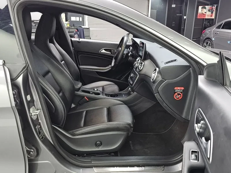 Mercedes-Benz CLA 250  4Matic, снимка 11 - Автомобили и джипове - 55920720