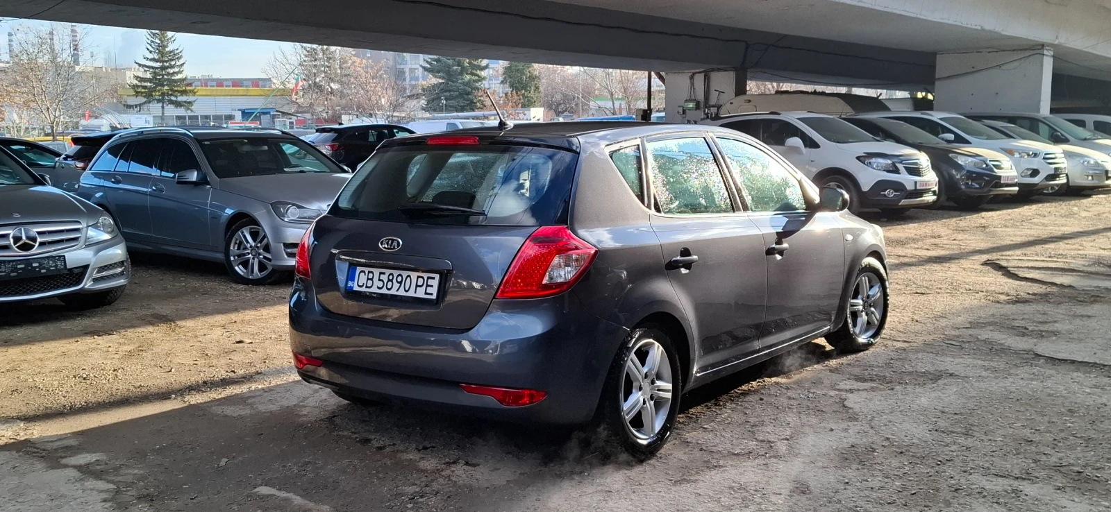 Kia Ceed 1.4 facelift 90kc Всичко платено Го ГТп!!! - изображение 7